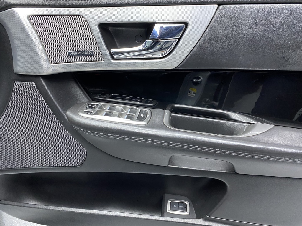 JAGUAR XF XF 2.2 D PREMIUM LUXURY