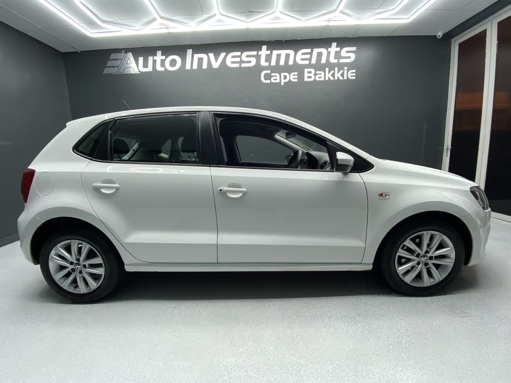 VOLKSWAGEN POLO VIVO POLO VIVO 1.4 COMFORTLINE (5DR) - 2