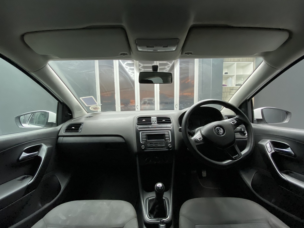 VOLKSWAGEN POLO VIVO POLO VIVO 1.4 COMFORTLINE (5DR) - 9