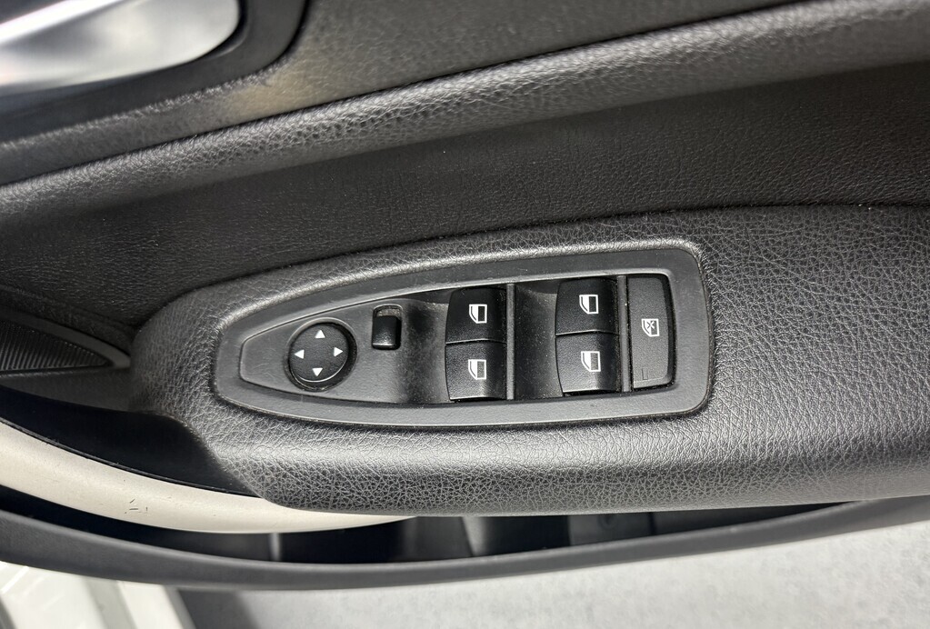 BMW 1 SERIES 116i 5DR A/T (F20) - 16