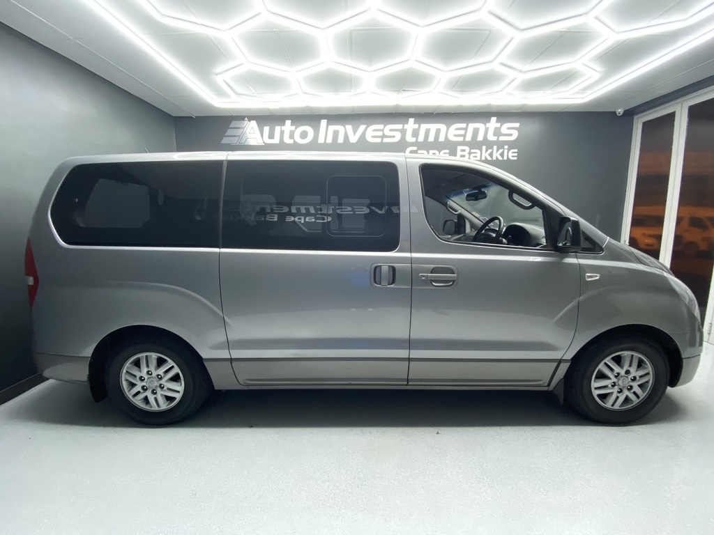 HYUNDAI H-1 H-1 2.5 CRDI WAGON A/T