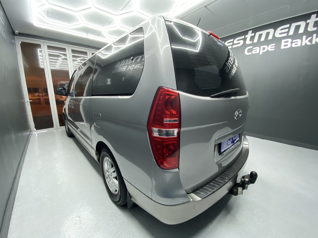 HYUNDAI H-1 H-1 2.5 CRDI WAGON A/T