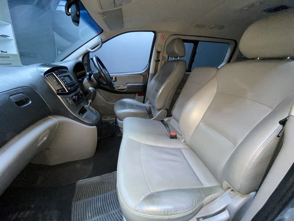 HYUNDAI H-1 H-1 2.5 CRDI WAGON A/T