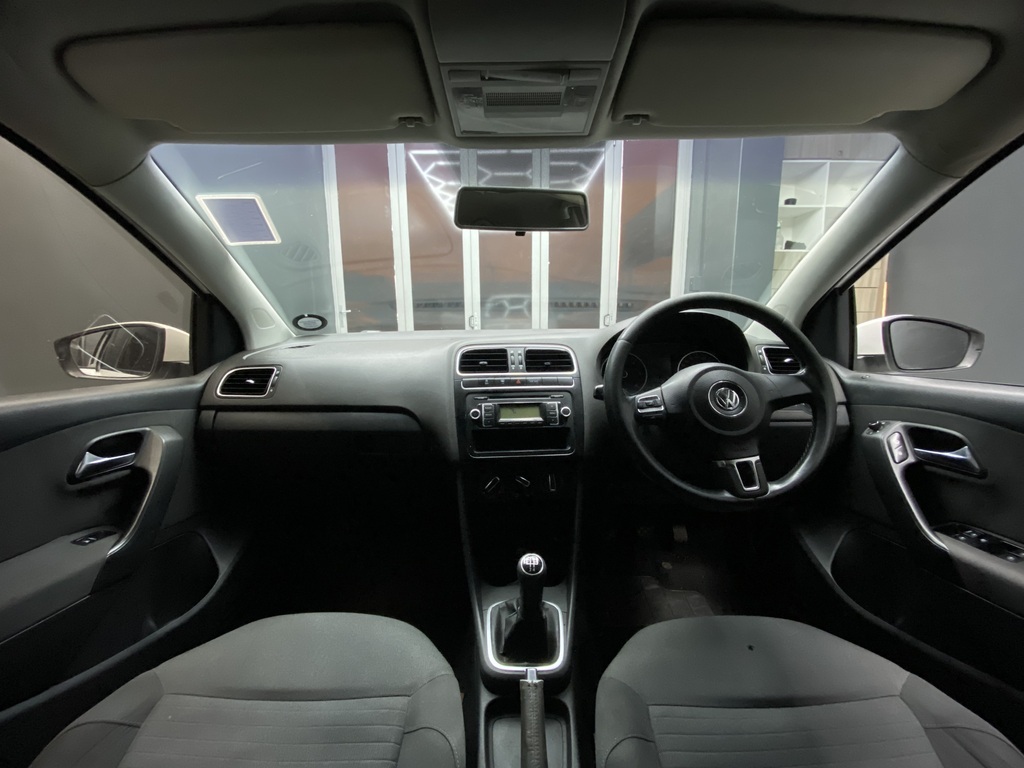 VOLKSWAGEN POLO POLO 1.6 TDI COMFORTLINE 5DR - 9