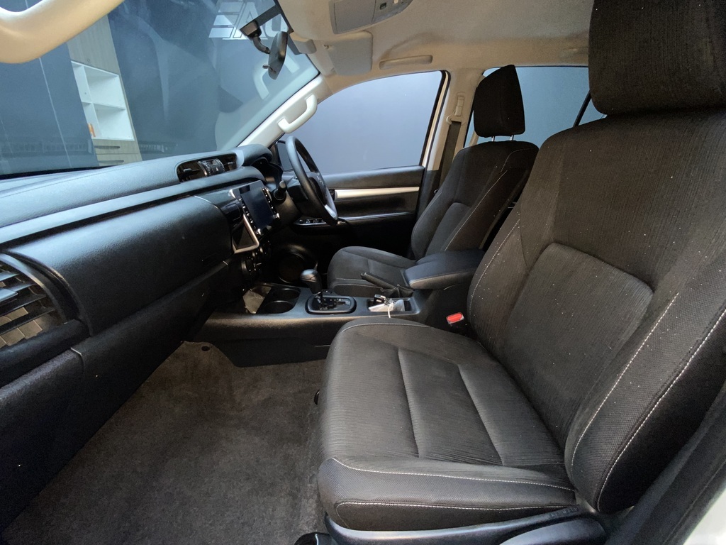 TOYOTA HILUX HILUX 2.4 GD-6 RAIDER X 4X4 A/T P/U D/C - 8