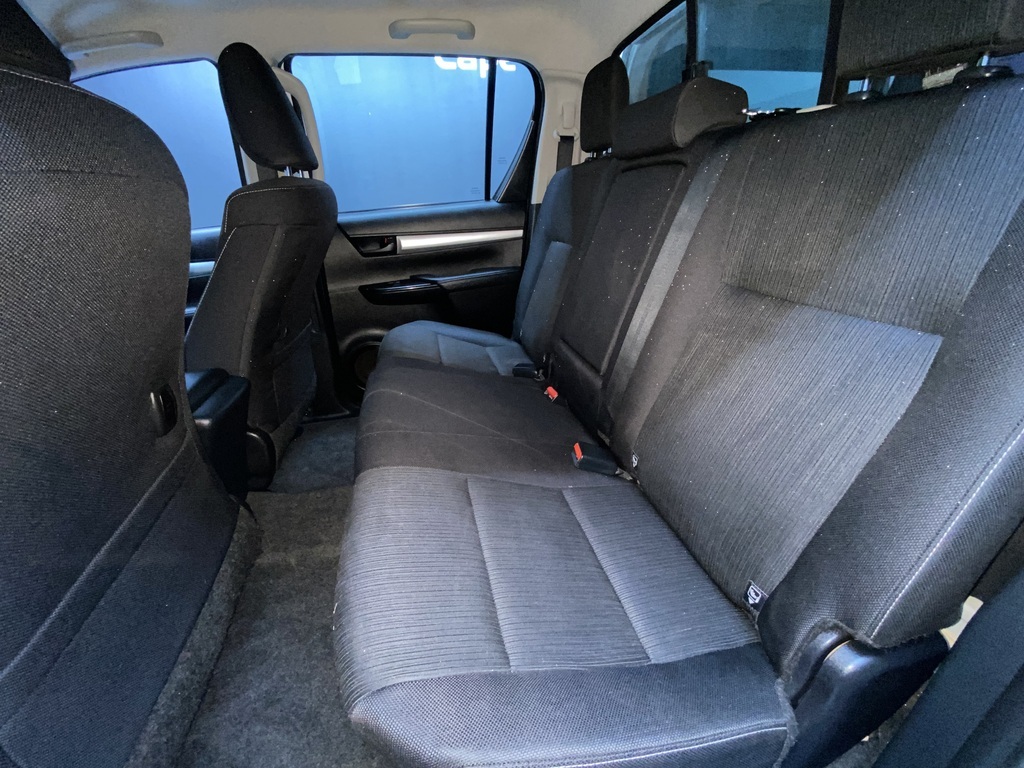 TOYOTA HILUX HILUX 2.4 GD-6 RAIDER X 4X4 A/T P/U D/C - 9