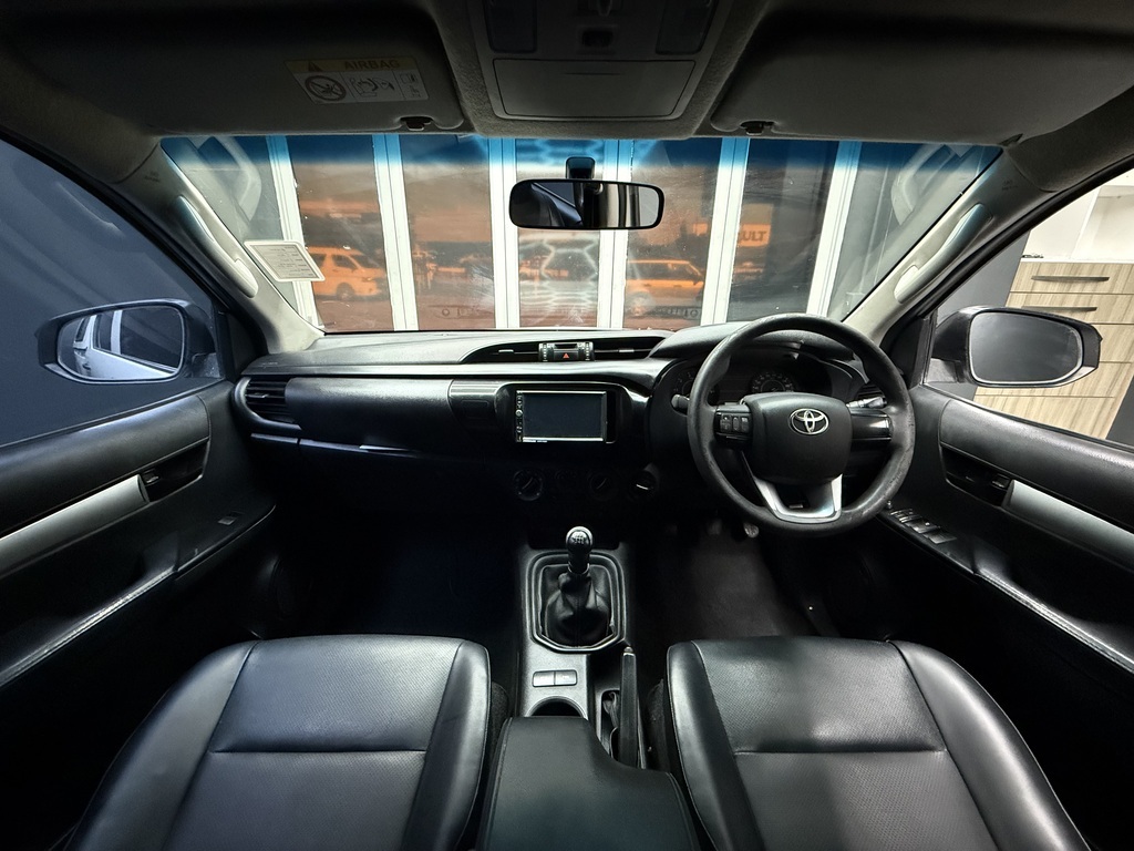 TOYOTA HILUX HILUX 2.4 GD-6 SR 4X4 P/U D/C - 10