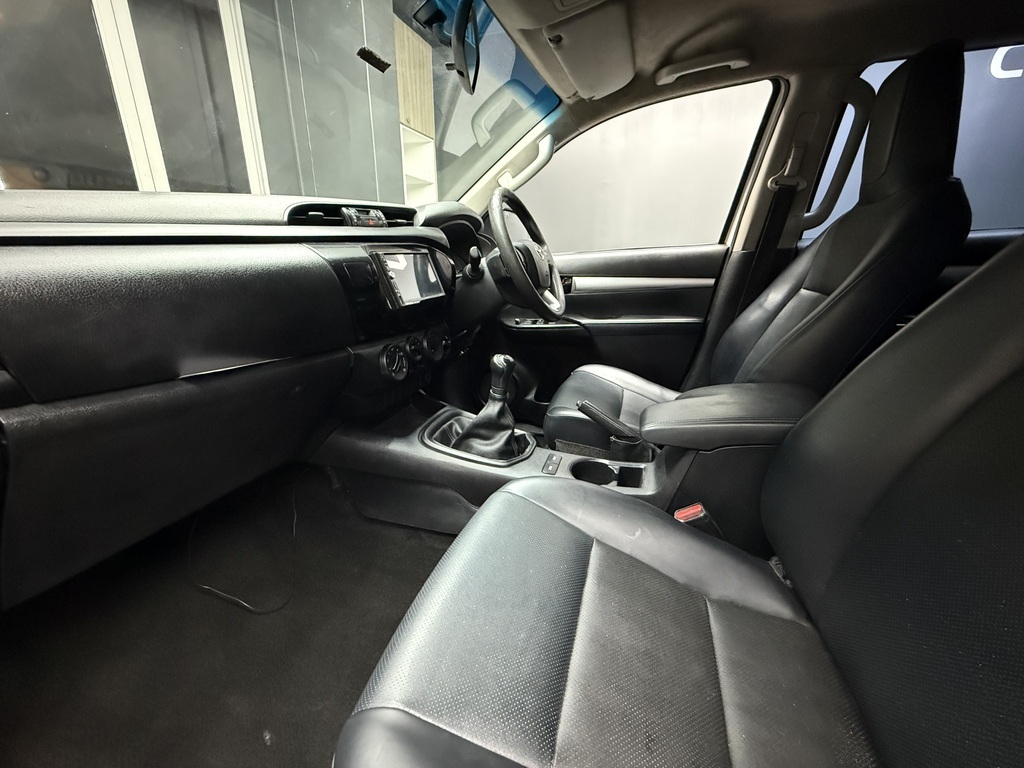TOYOTA HILUX HILUX 2.4 GD-6 SR 4X4 P/U D/C - 8