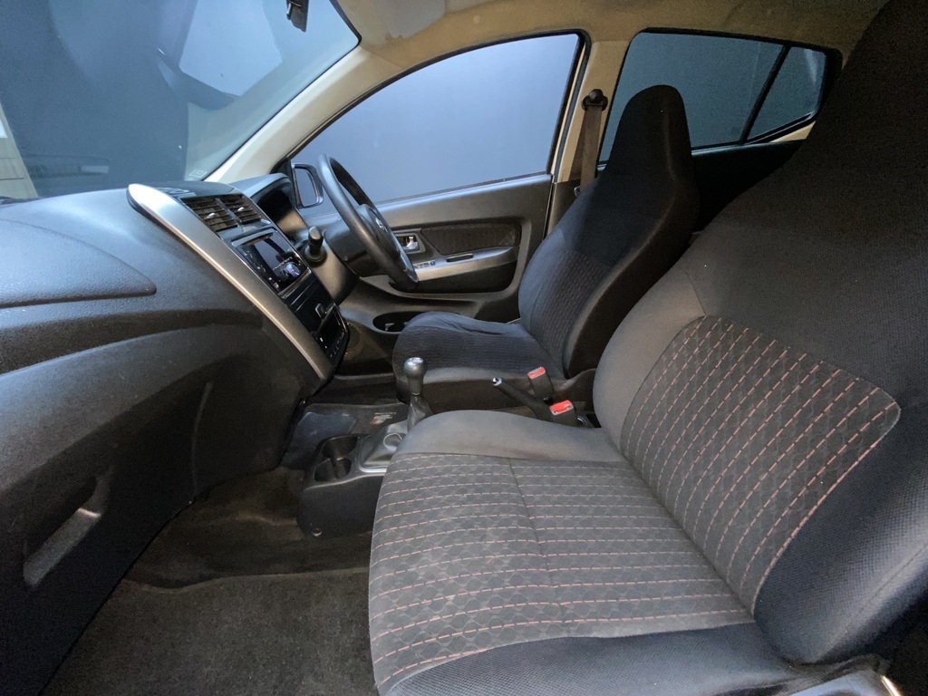 TOYOTA AGYA AGYA 1.0 - 8