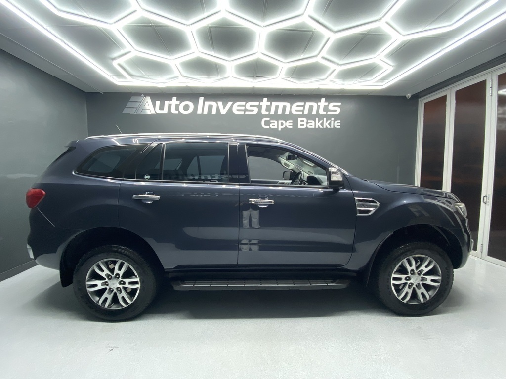 FORD EVEREST EVEREST 2.2 TDCi  XLT A/T - 2