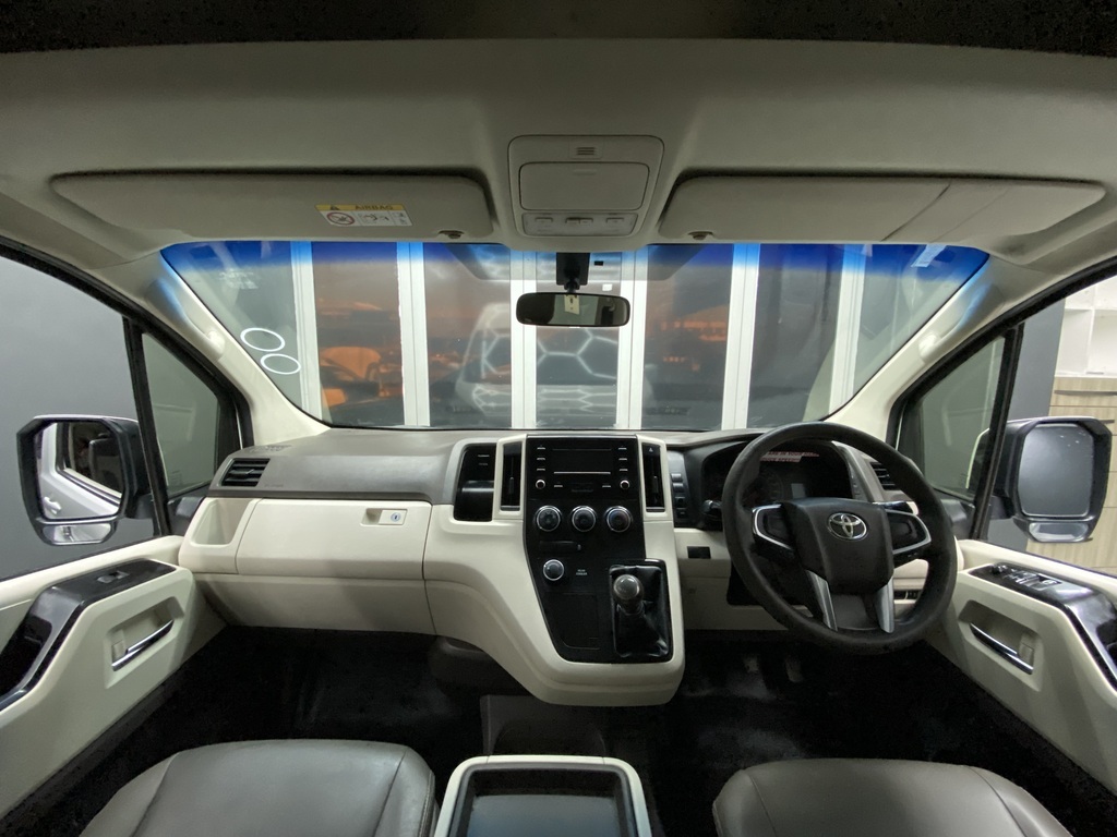 TOYOTA QUANTUM QUANTUM 2.8 GL 14 SEAT - 9