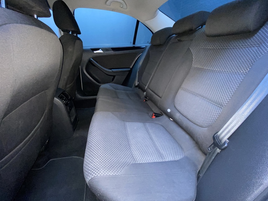 VOLKSWAGEN JETTA VI JETTA GP 1.6 TDI COMFORTLINE - 9