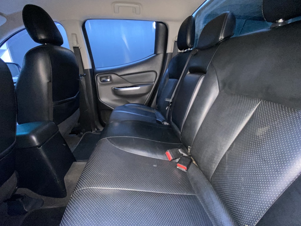 MITSUBISHI TRITON TRITON 2.4 Di-DC 4X4 A/T P/U D/C - 9