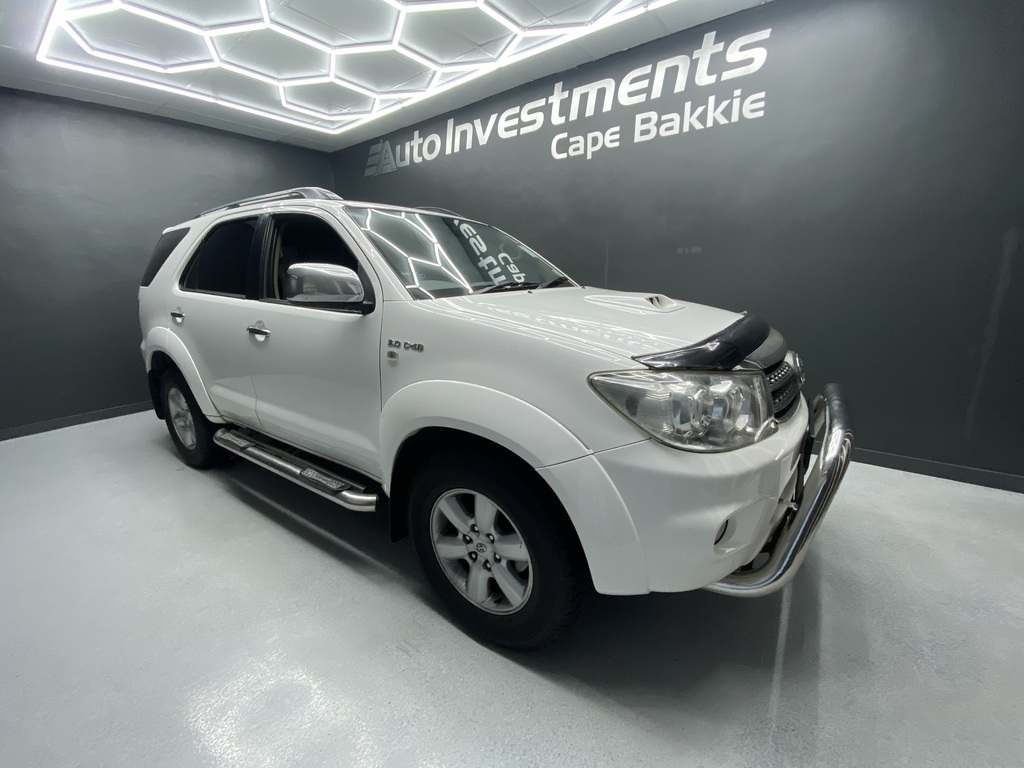 TOYOTA FORTUNER FORTUNER 3.0D-4D R/B A/T - 1