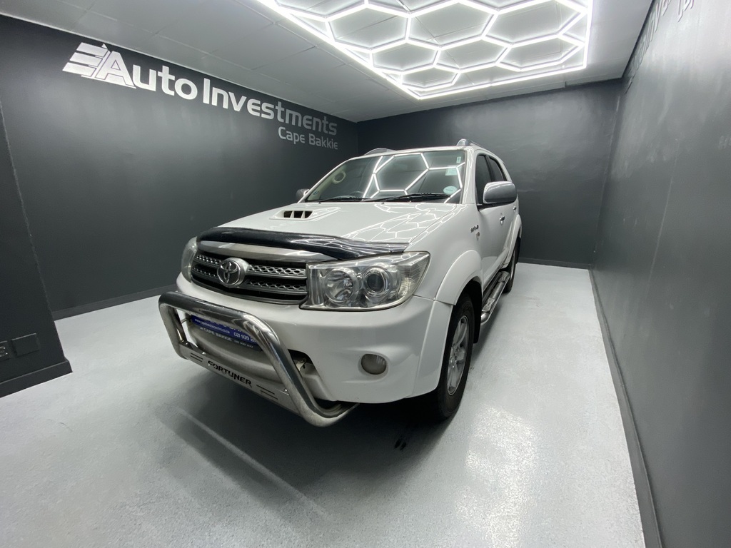 TOYOTA FORTUNER FORTUNER 3.0D-4D R/B A/T - 6