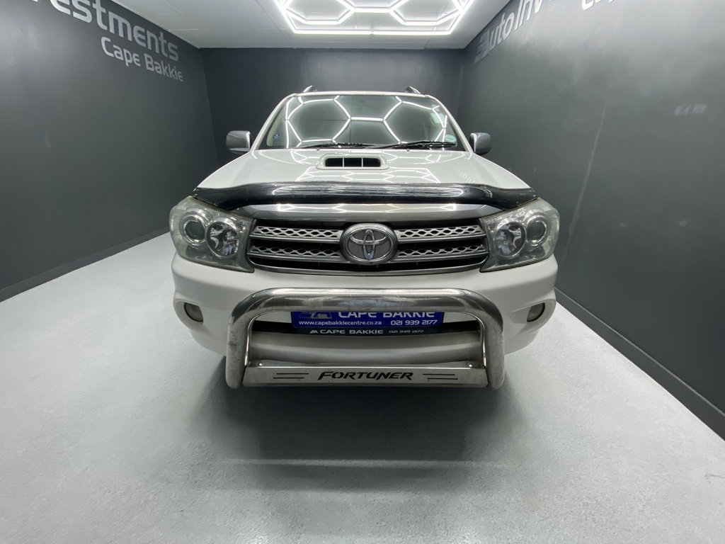 TOYOTA FORTUNER FORTUNER 3.0D-4D R/B A/T - 7