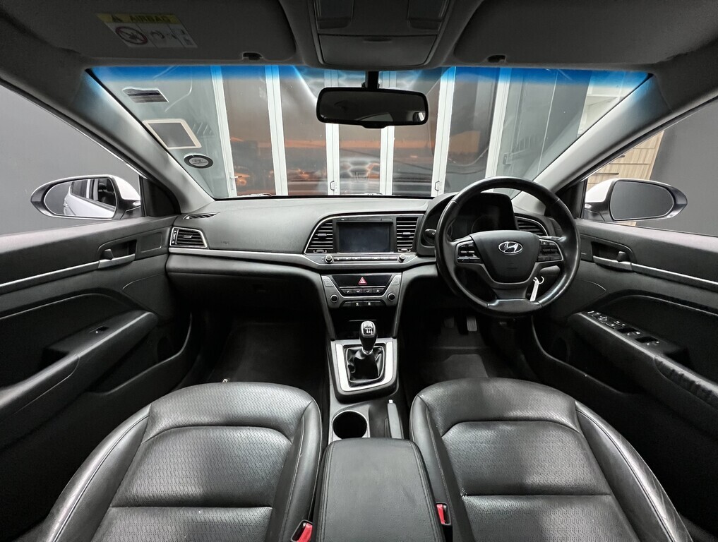 HYUNDAI ELANTRA ELANTRA 1.6 EXECUTIVE - 10