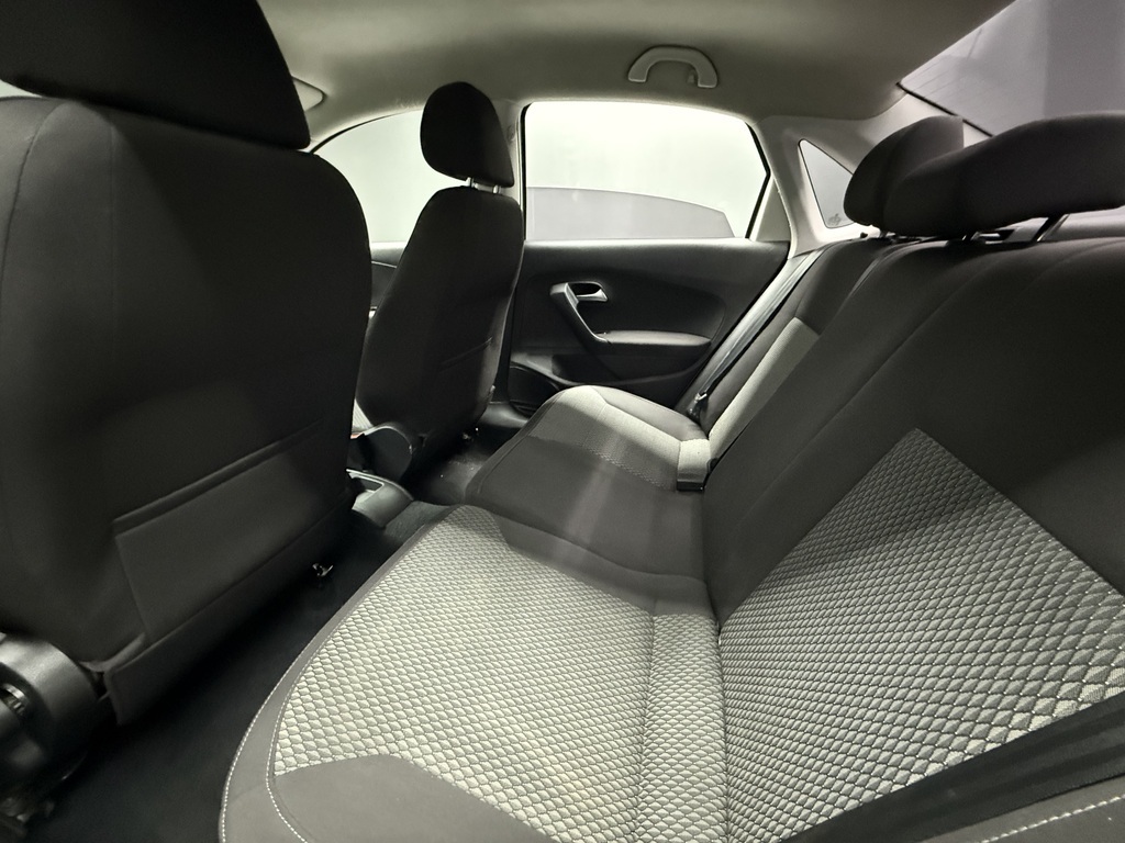 VOLKSWAGEN POLO POLO 1.0 TSI COMFORTLINE DSG - 10