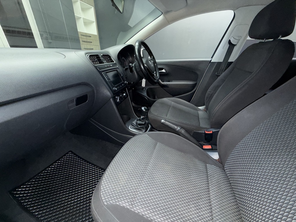 VOLKSWAGEN POLO POLO 1.0 TSI COMFORTLINE DSG - 9