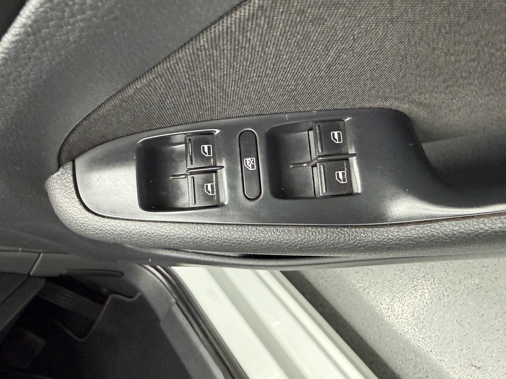 VOLKSWAGEN JETTA JETTA GP 1.6 TDI COMFORTLINE DSG - 13