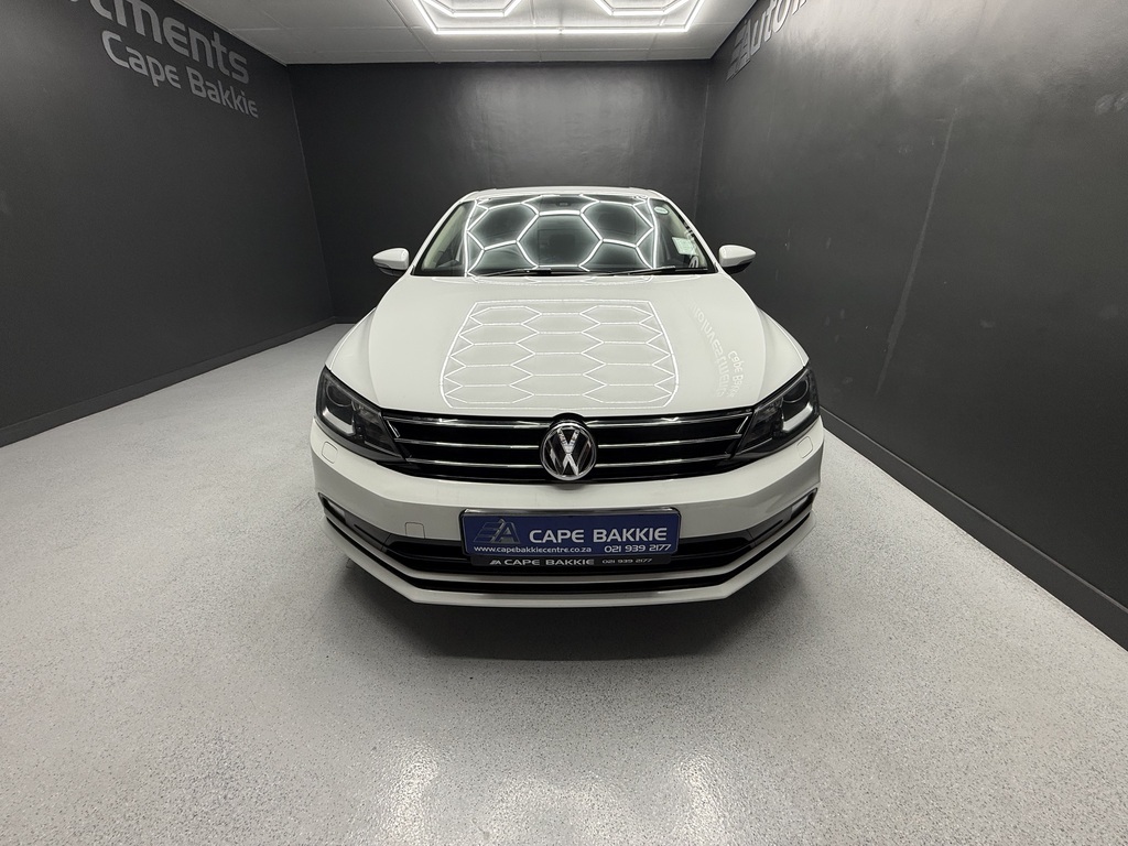 VOLKSWAGEN JETTA JETTA GP 1.6 TDI COMFORTLINE DSG - 7
