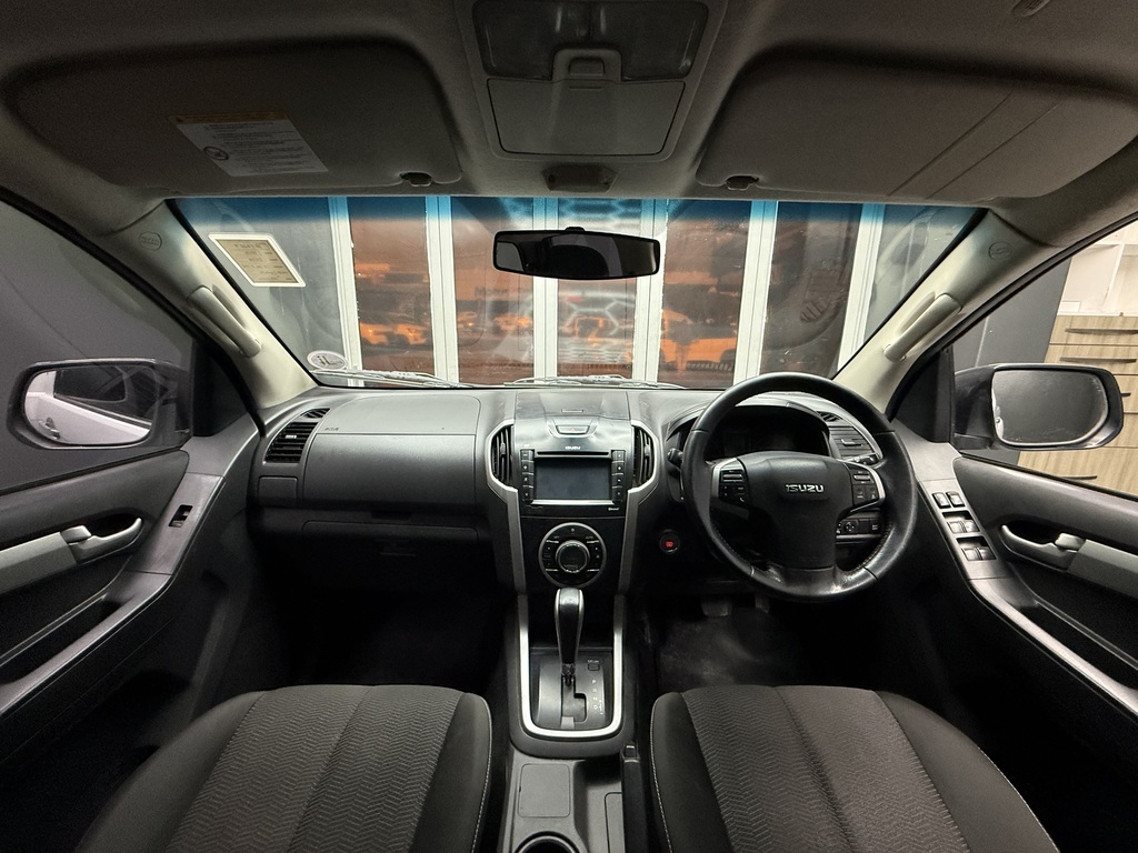 ISUZU KB KB 300 D-TEQ LX A/T P/U D/C - 10