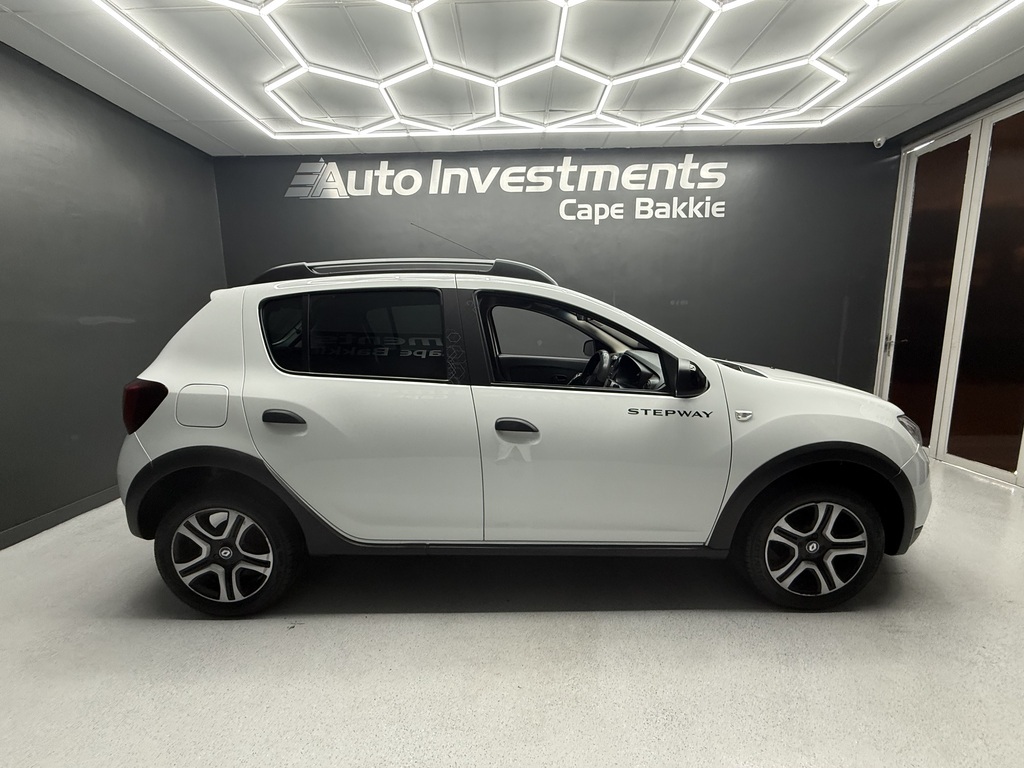 RENAULT SANDERO SANDERO 900T STEPWAY PLUS/TECHROAD