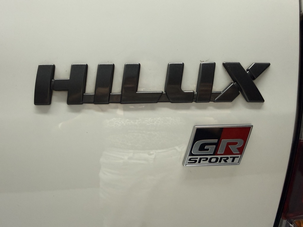 TOYOTA HILUX HILUX 2.8 GD-6 GR-S 4X4 A/T P/U D/C - 12
