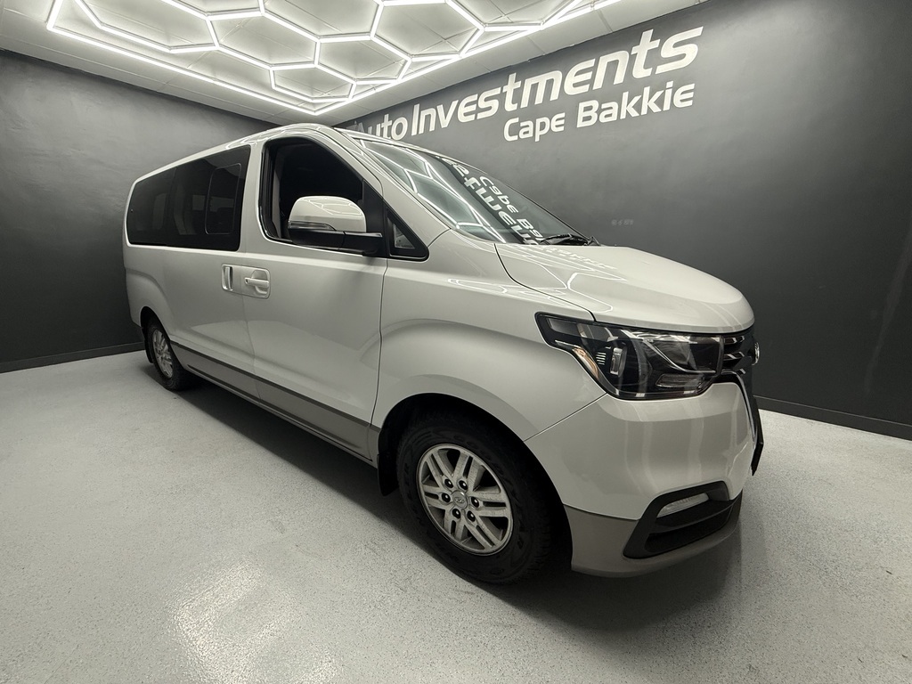 HYUNDAI H-1 H1 2.5 CRDi ELITE A/T (12 SEAT) - 1