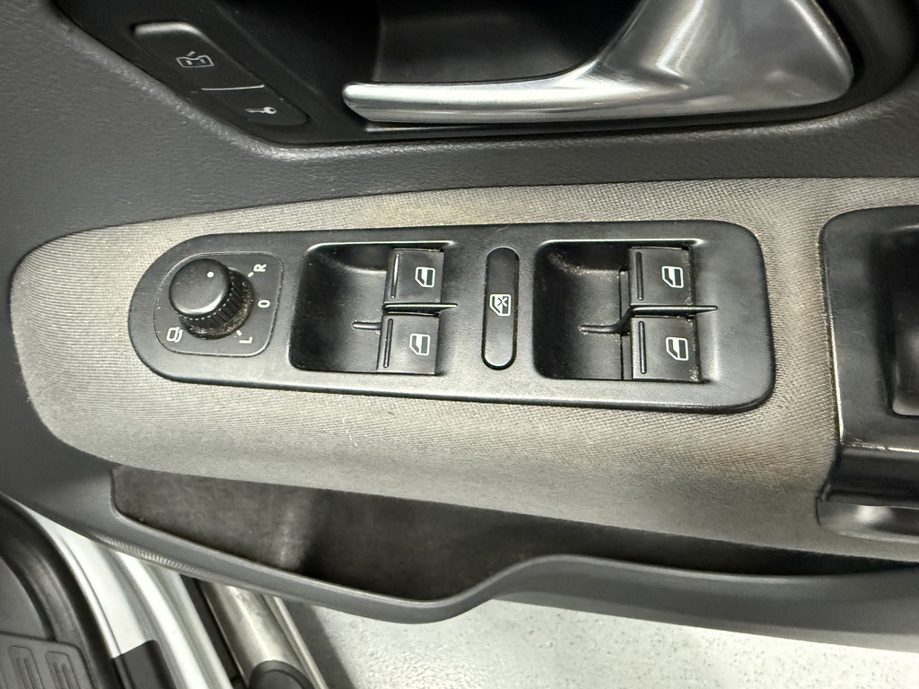 VOLKSWAGEN AMAROK AMAROK 2.0TDi TRENDLINE 103KW D/C P/U - 13