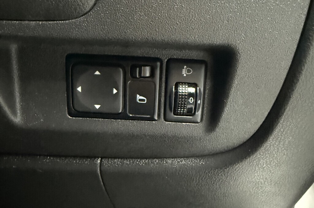 NISSAN ALMERA ALMERA 1.5 ACENTA A/T - 13