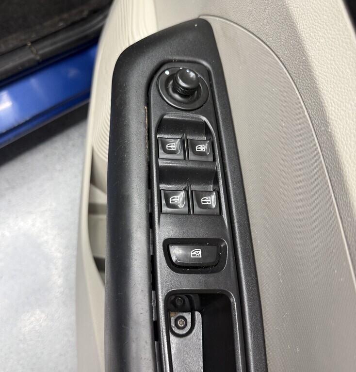 RENAULT TRIBER TRIBER 1.0 DYNAMIQUE / ZEN - 11