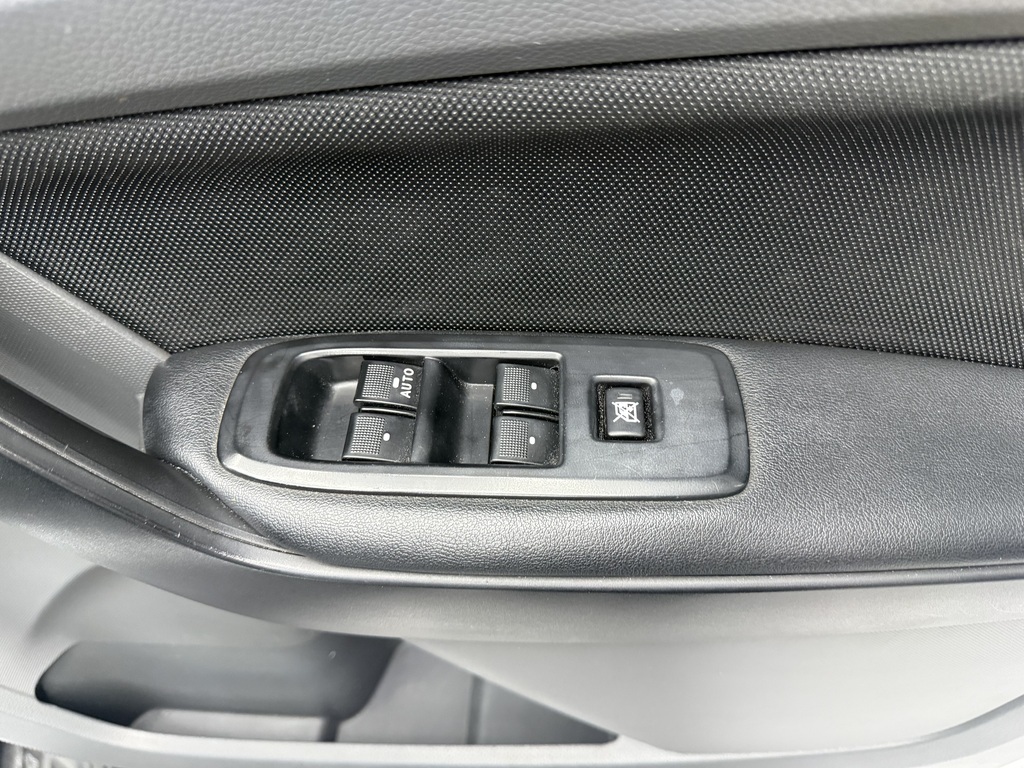 FORD EVEREST EVEREST 2.2 TDCi  XLS A/T - 12