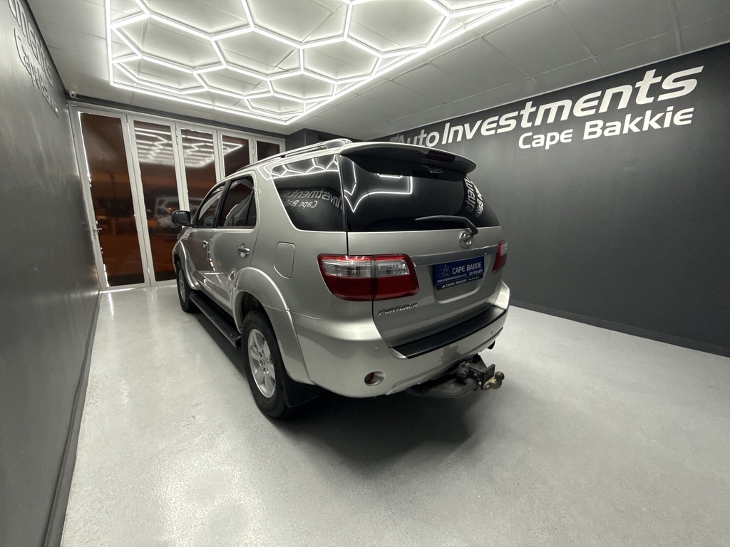 TOYOTA FORTUNER FORTUNER 3.0D-4D R/B A/T - 5