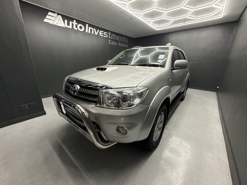 TOYOTA FORTUNER FORTUNER 3.0D-4D R/B A/T - 6
