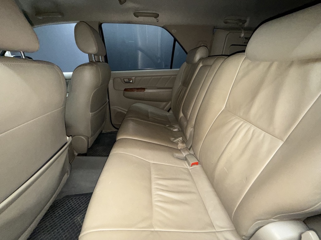 TOYOTA FORTUNER FORTUNER 3.0D-4D R/B A/T - 9