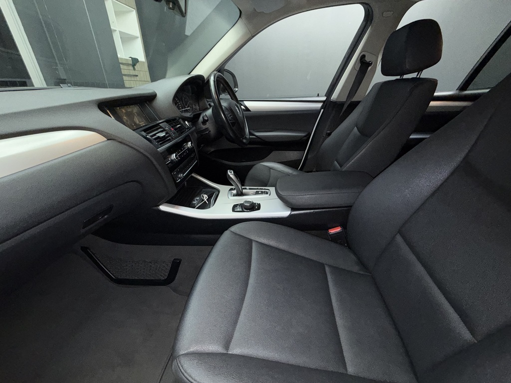 BMW X3 X3 xDRIVE20d A/T (F25)