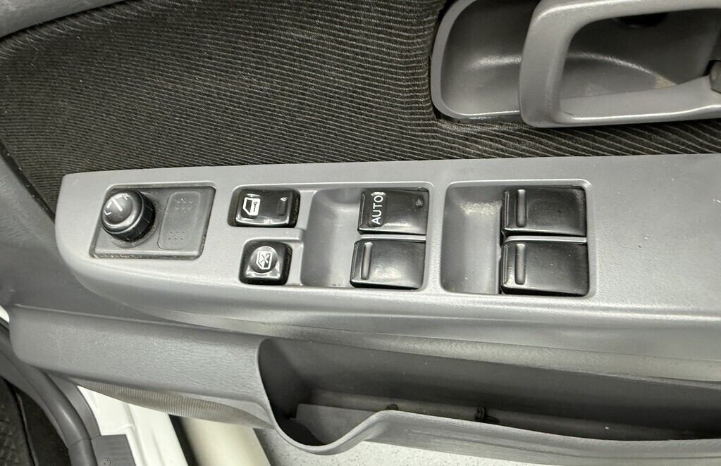 NISSAN HARDBODY HARDBODY NP300 2.5 TDi (K11/K42) P/U D/C - 10