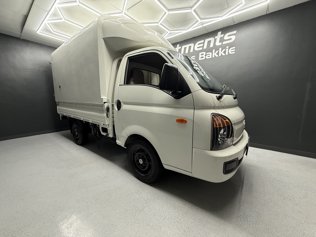 HYUNDAI H100 H100 2.6D F/C D/S - 1