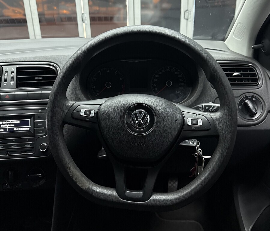 VOLKSWAGEN POLO VIVO POLO VIVO 1.4 COMFORTLINE (5DR) - 11