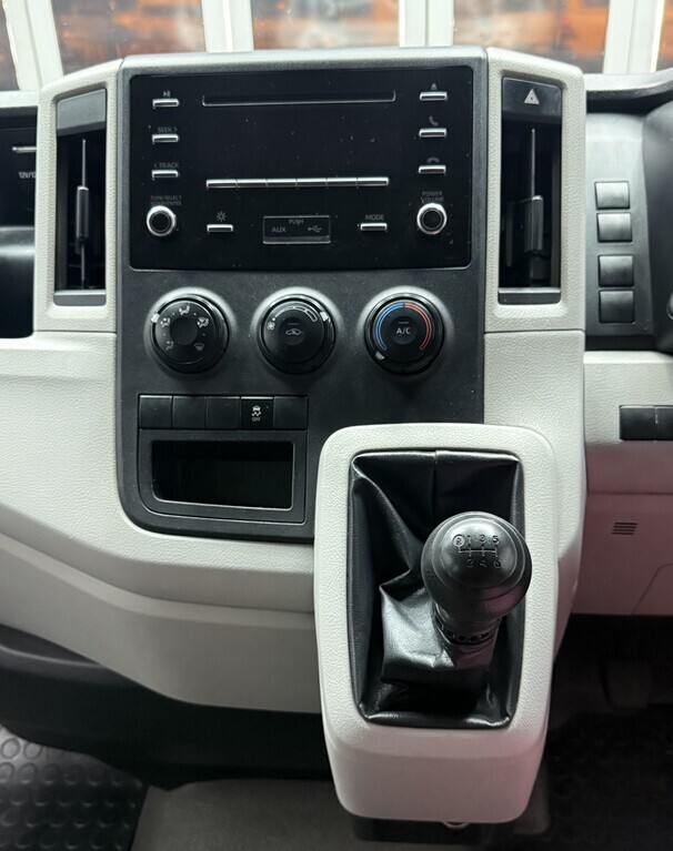 TOYOTA QUANTUM QUANTUM 2.8 LWB CREWCAB F/C P/V