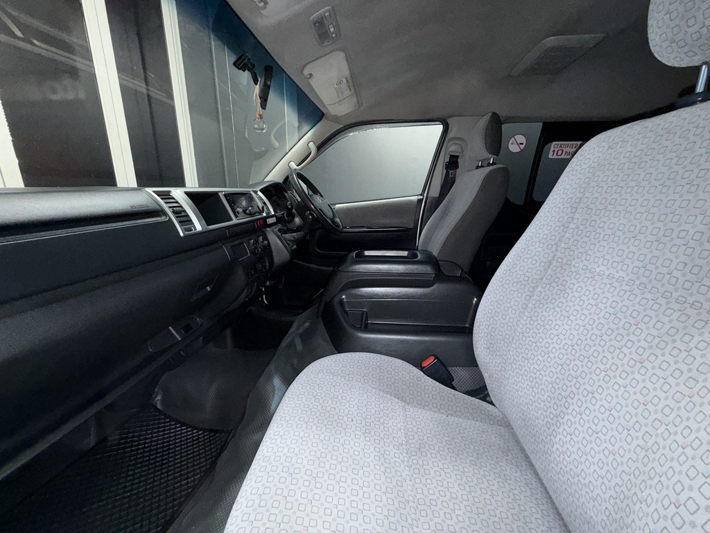 TOYOTA QUANTUM QUANTUM 2.5 D-4D 10 SEAT - 8