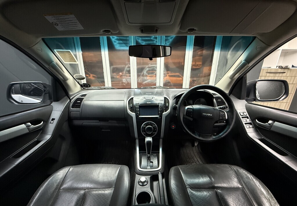 ISUZU KB KB 300 D-TEQ LX A/T 4X4 P/U D/C - 9