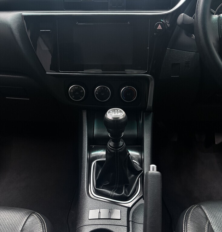 TOYOTA COROLLA COROLLA 1.3 PRESTIGE - 12