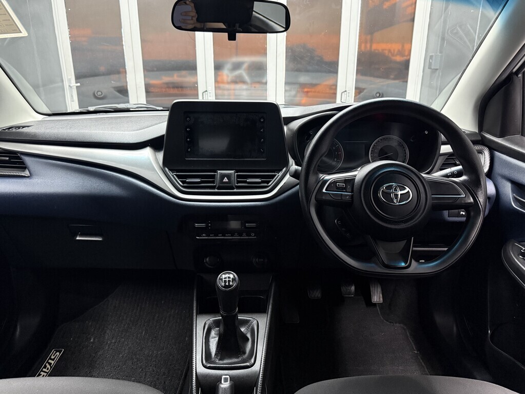 TOYOTA STARLET STARLET 1.5 Xi - 12