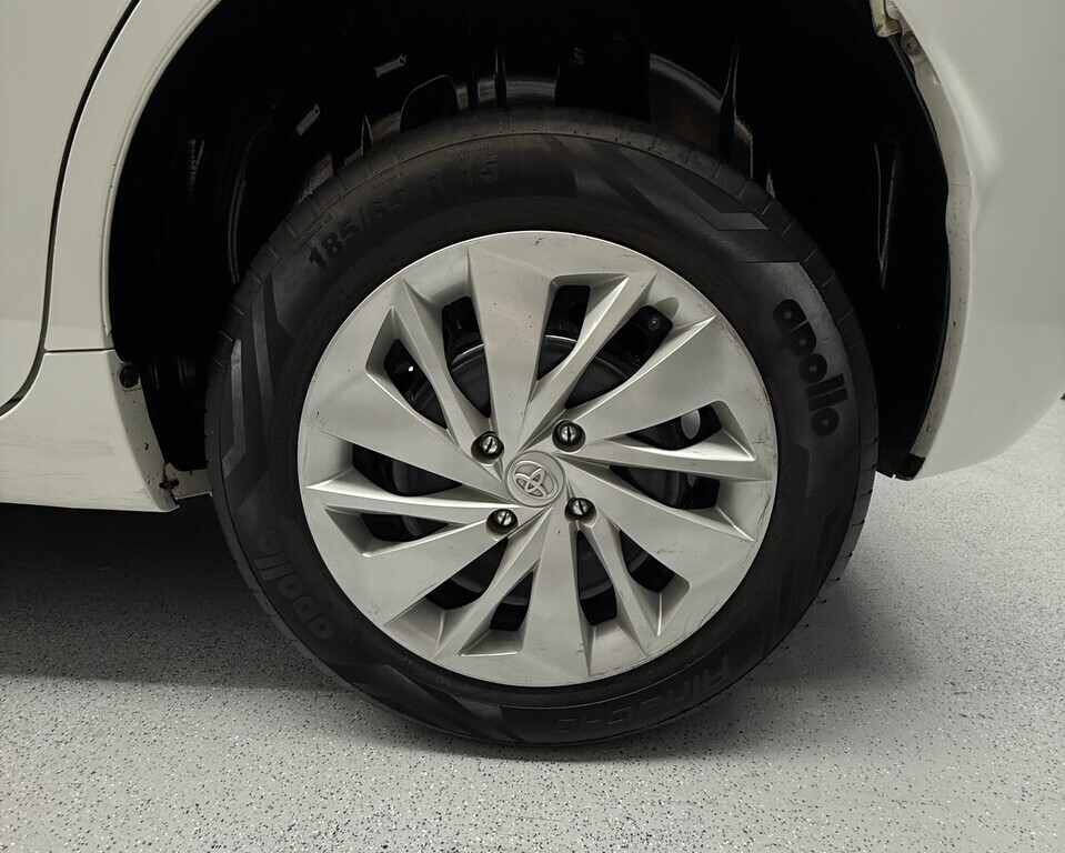 TOYOTA STARLET STARLET 1.5 Xi - 16