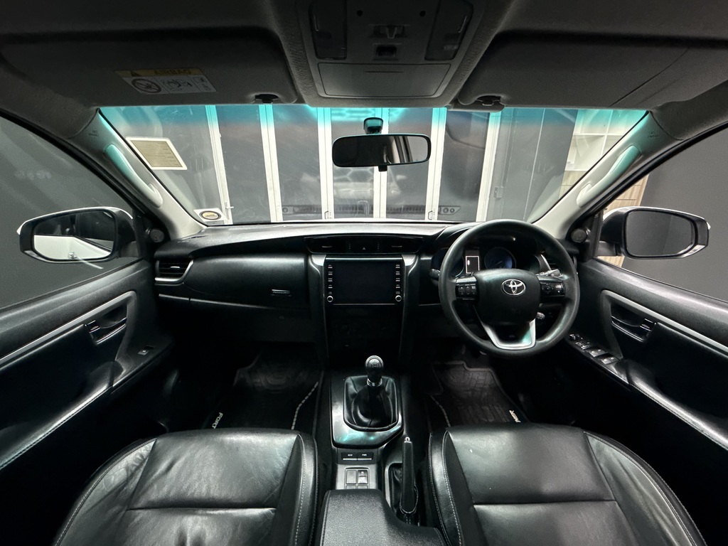 TOYOTA FORTUNER FORTUNER 2.4GD-6 R/B - 10