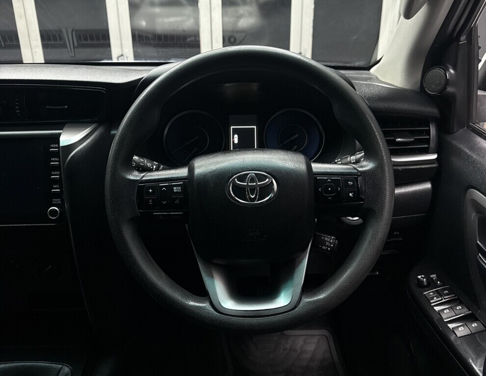 TOYOTA FORTUNER FORTUNER 2.4GD-6 R/B - 11