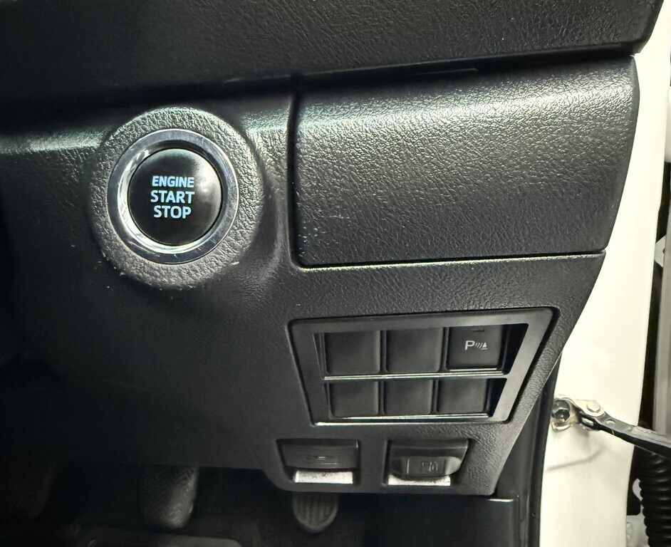 TOYOTA FORTUNER FORTUNER 2.4GD-6 R/B - 12