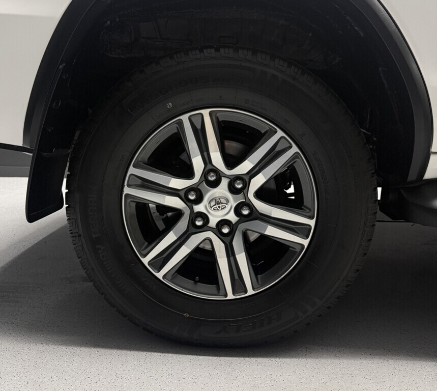 TOYOTA FORTUNER FORTUNER 2.4GD-6 R/B - 15